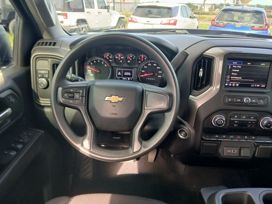 2023 Chevrolet Silverado 1500 Crew Cab Custom Pickup 4D 5 3/4 ft Maitland FL