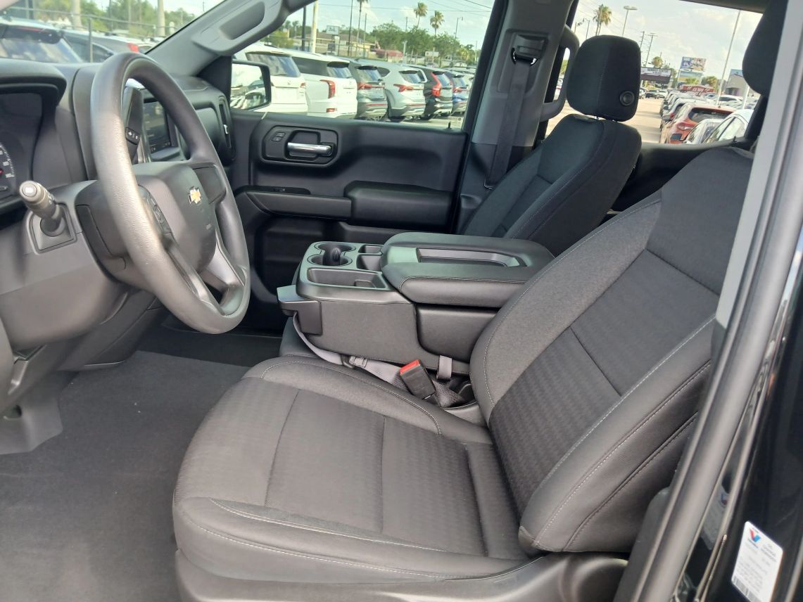 2023 Chevrolet Silverado 1500 Crew Cab Custom Pickup 4D 5 3/4 ft Maitland FL