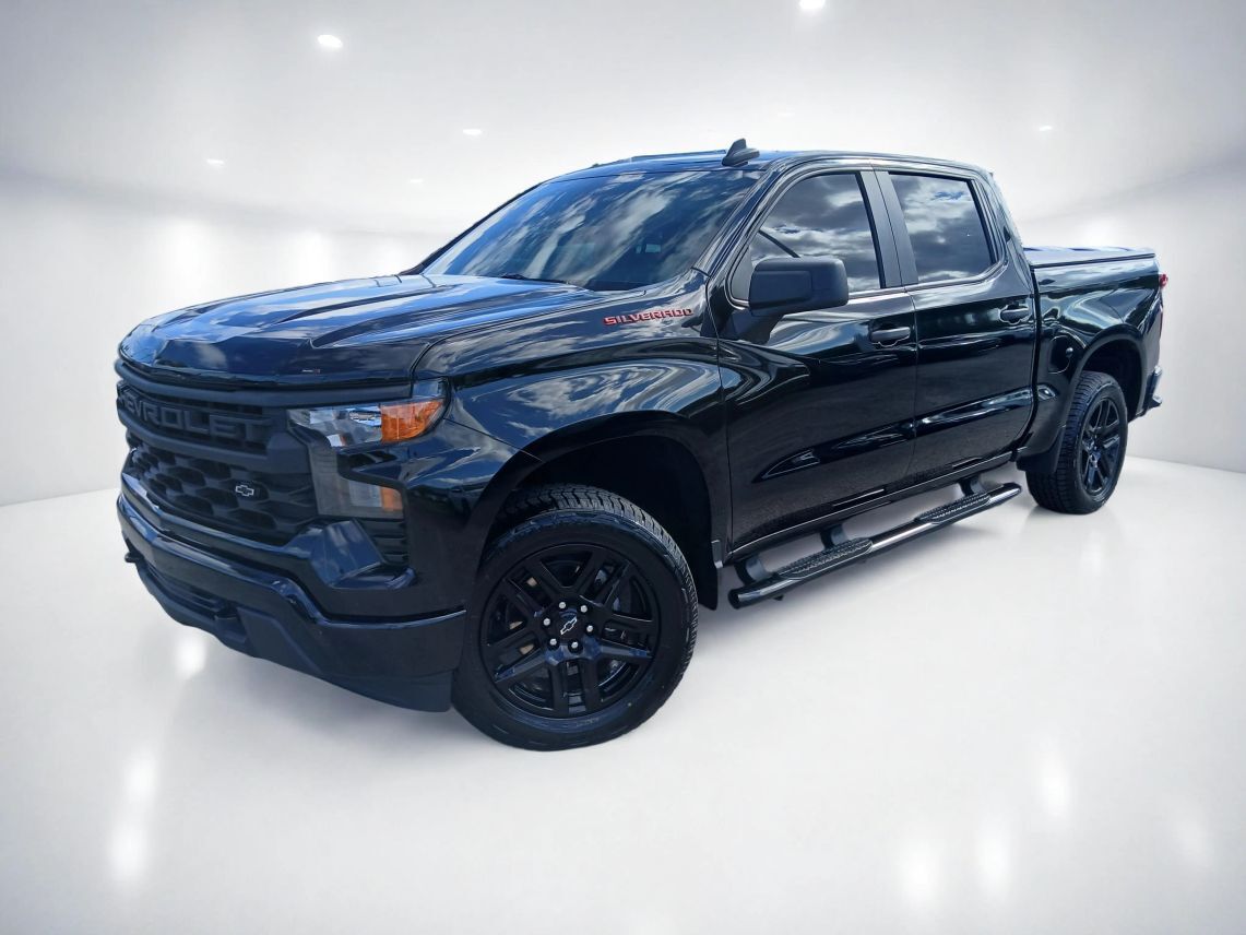 2023 Chevrolet Silverado 1500 Crew Cab Custom Pickup 4D 5 3/4 ft Maitland FL