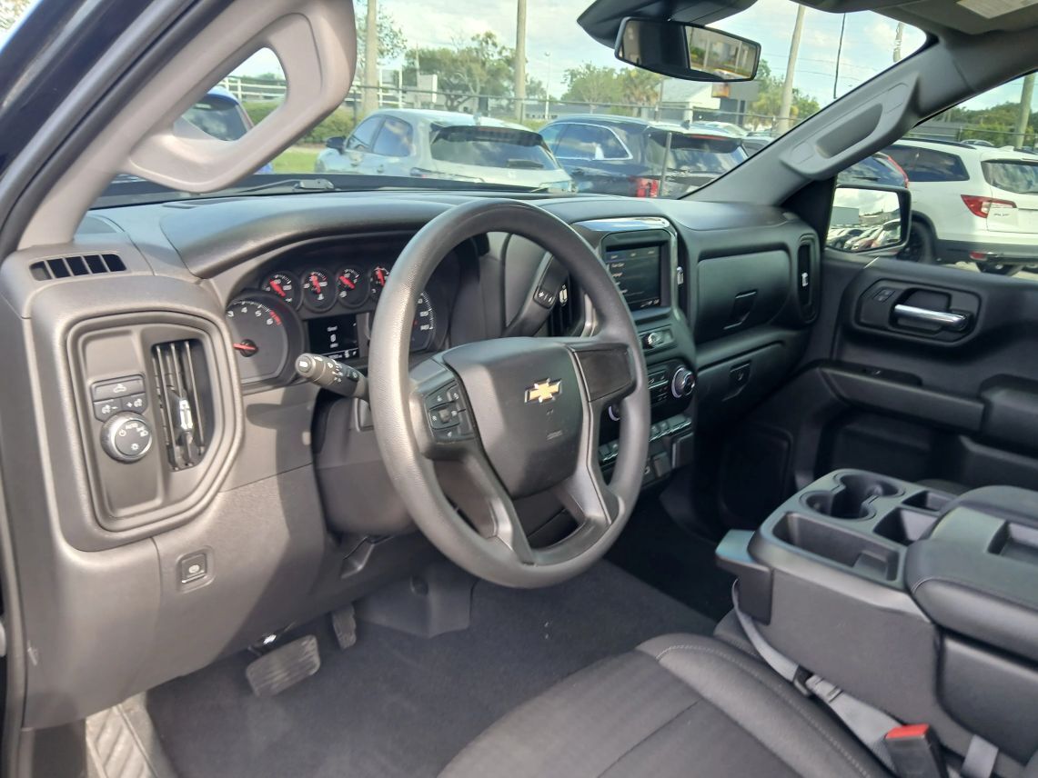 2023 Chevrolet Silverado 1500 Crew Cab Custom Pickup 4D 5 3/4 ft Maitland FL