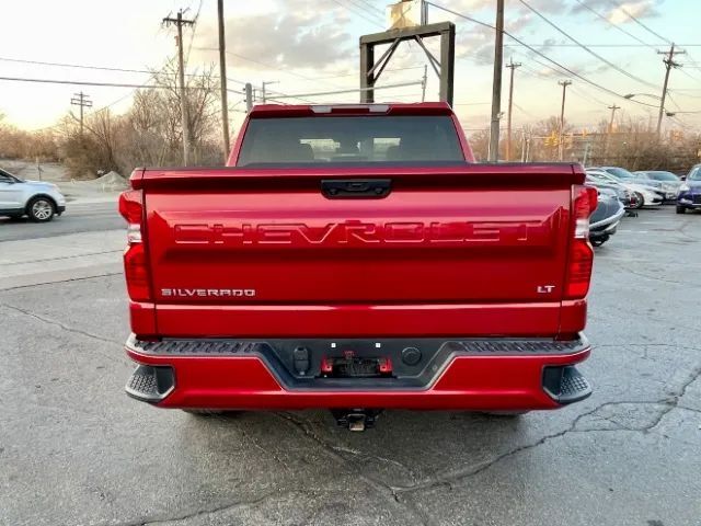 2023 Chevrolet Silverado 1500 Crew Cab LT Pickup 4D 5 3/4 ft Cincinnati OH