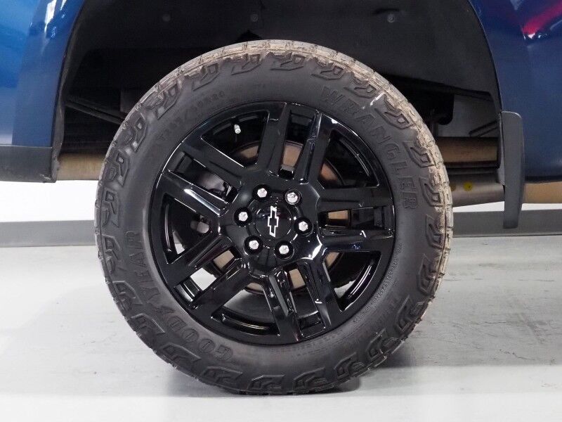 2023 Chevrolet Silverado 1500 Crew Cab LT Trail Boss 4WD *PREMIUM PKG, 5.3L V8, ADAPTIVE CRUISE, SAFETY ALERTS, 360 VIEW CAMERAS, LEATHER, HEATED SEATS/STEERING, REMOTE START, 20 INCH WHEELS, BOSE, WIRELESS CHARGING Round Rock TX