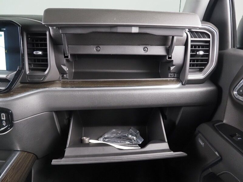 2023 Chevrolet Silverado 1500 Crew Cab LT Trail Boss 4WD *PREMIUM PKG, 5.3L V8, ADAPTIVE CRUISE, SAFETY ALERTS, 360 VIEW CAMERAS, LEATHER, HEATED SEATS/STEERING, REMOTE START, 20 INCH WHEELS, BOSE, WIRELESS CHARGING Round Rock TX