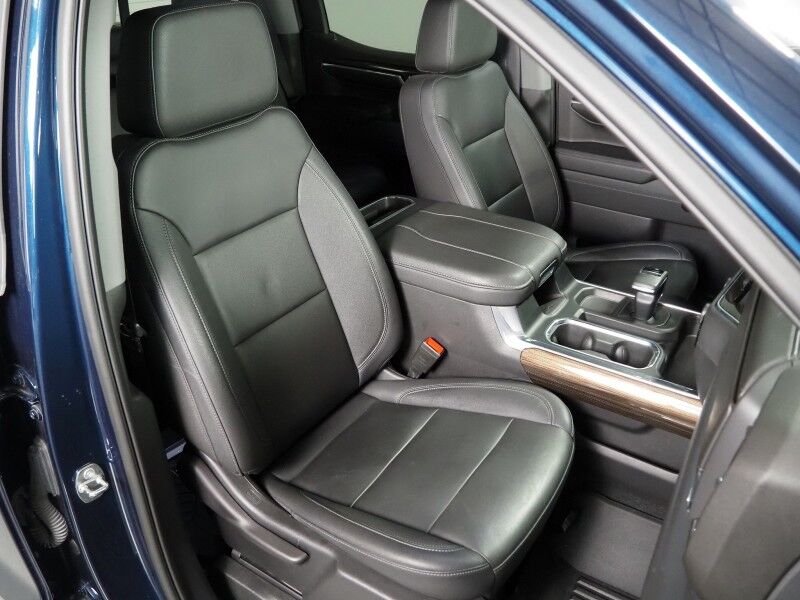 2023 Chevrolet Silverado 1500 Crew Cab LT Trail Boss 4WD *PREMIUM PKG, 5.3L V8, ADAPTIVE CRUISE, SAFETY ALERTS, 360 VIEW CAMERAS, LEATHER, HEATED SEATS/STEERING, REMOTE START, 20 INCH WHEELS, BOSE, WIRELESS CHARGING