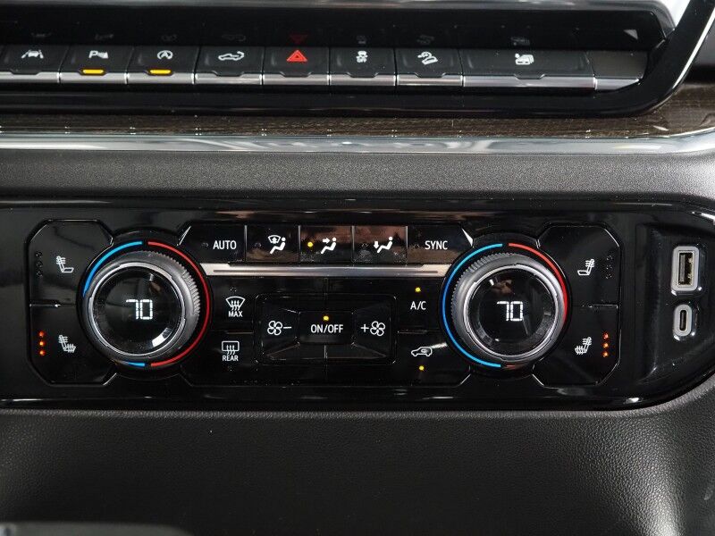 2023 Chevrolet Silverado 1500 Crew Cab LT Trail Boss 4WD *PREMIUM PKG, 5.3L V8, ADAPTIVE CRUISE, SAFETY ALERTS, 360 VIEW CAMERAS, LEATHER, HEATED SEATS/STEERING, REMOTE START, 20 INCH WHEELS, BOSE, WIRELESS CHARGING Round Rock TX