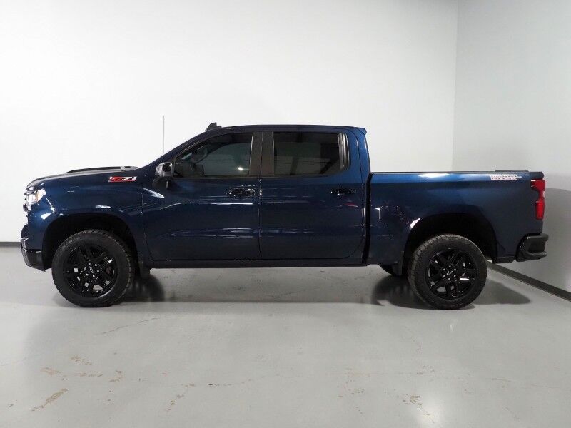 2023 Chevrolet Silverado 1500 Crew Cab LT Trail Boss 4WD *PREMIUM PKG, 5.3L V8, ADAPTIVE CRUISE, SAFETY ALERTS, 360 VIEW CAMERAS, LEATHER, HEATED SEATS/STEERING, REMOTE START, 20 INCH WHEELS, BOSE, WIRELESS CHARGING Round Rock TX