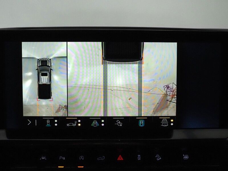 2023 Chevrolet Silverado 1500 Crew Cab LT Trail Boss 4WD *PREMIUM PKG, 5.3L V8, ADAPTIVE CRUISE, SAFETY ALERTS, 360 VIEW CAMERAS, LEATHER, HEATED SEATS/STEERING, REMOTE START, 20 INCH WHEELS, BOSE, WIRELESS CHARGING Round Rock TX