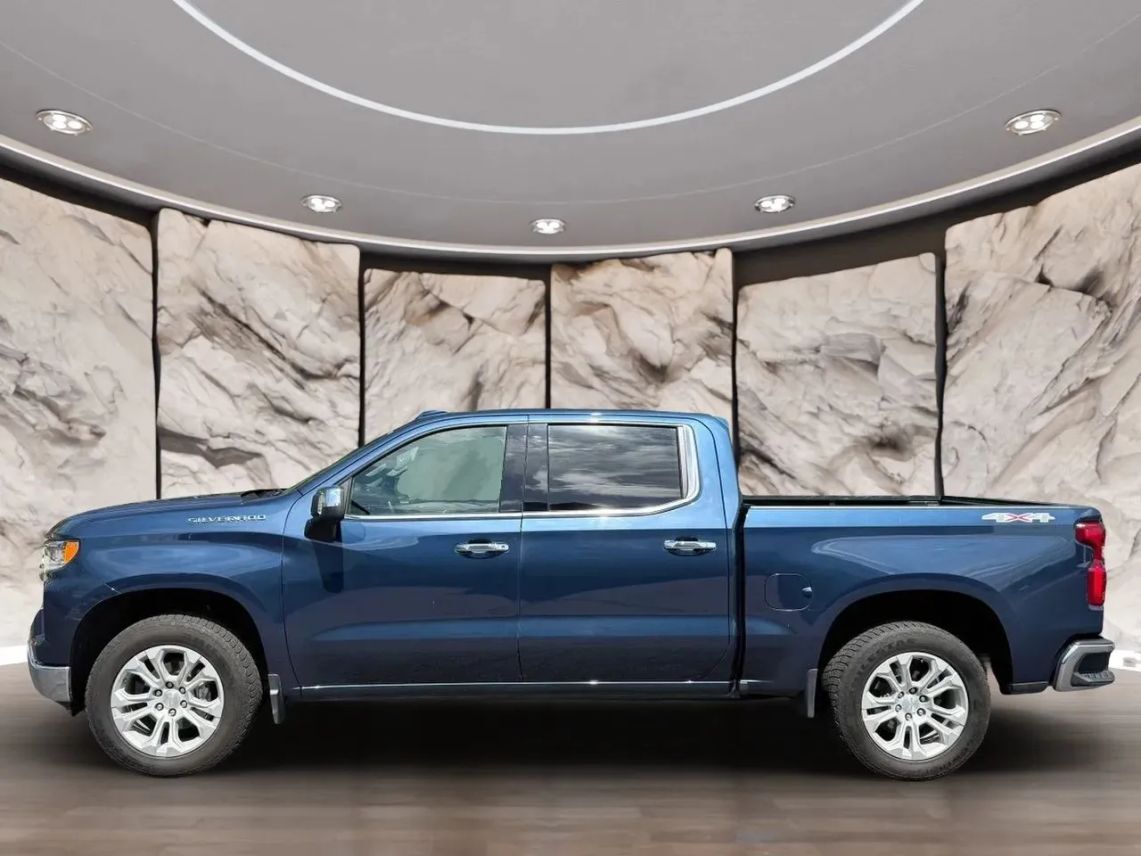 2023 Chevrolet Silverado 1500 Crew Cab LTZ Pickup 4D 5 3/4 ft Cincinnati OH