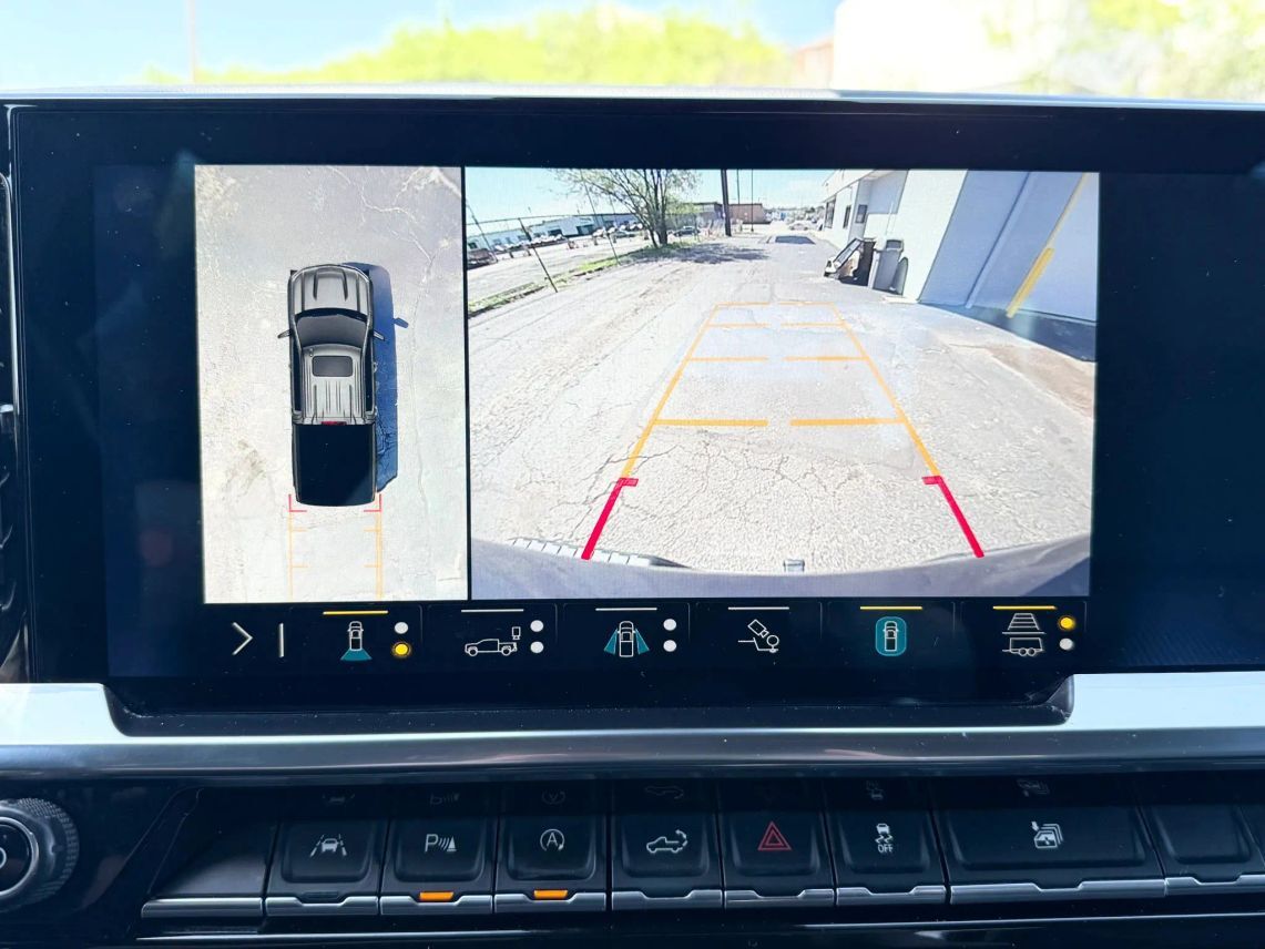 2023 Chevrolet Silverado 1500 Crew Cab LTZ Pickup 4D 5 3/4 ft Cincinnati OH