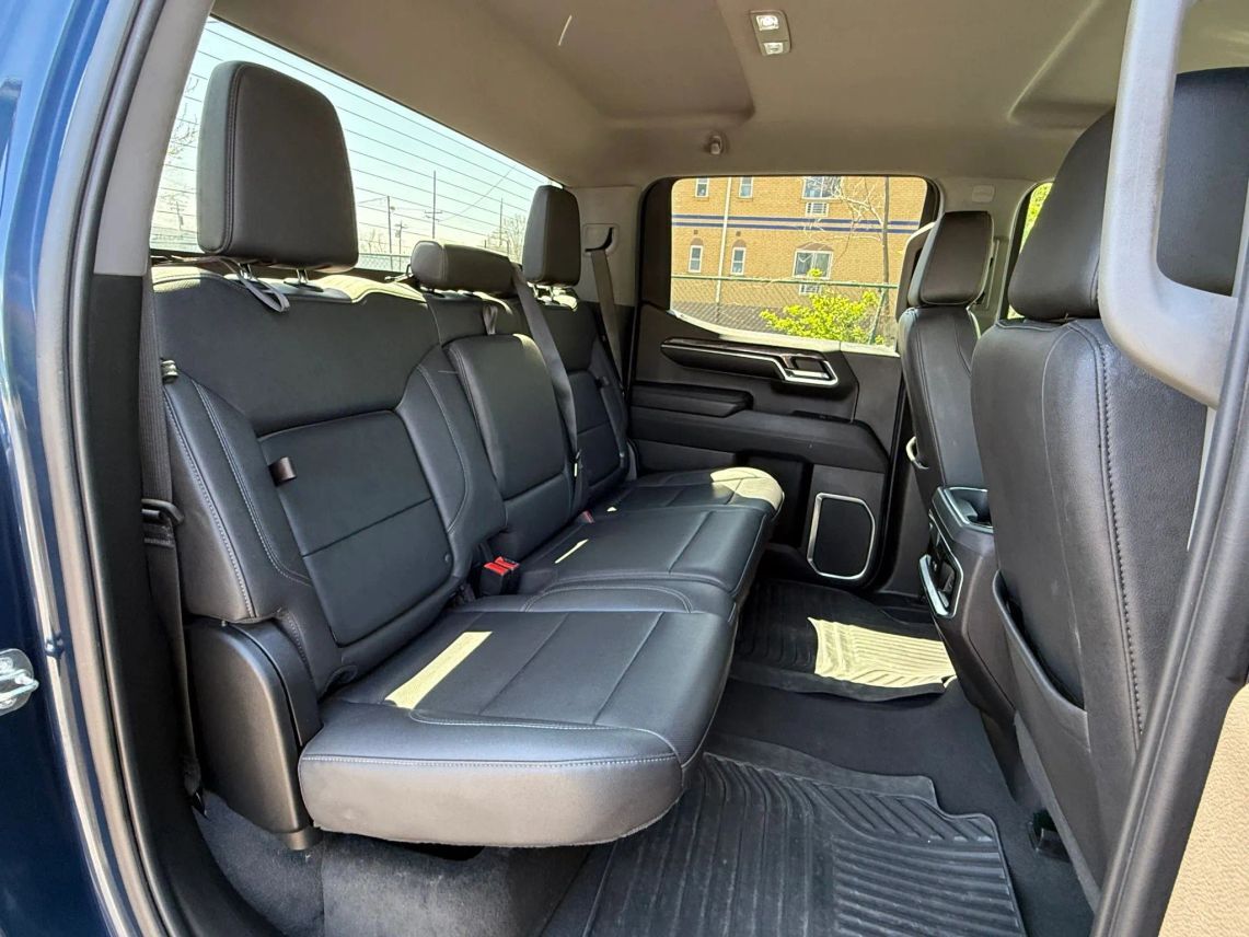 2023 Chevrolet Silverado 1500 Crew Cab LTZ Pickup 4D 5 3/4 ft Cincinnati OH