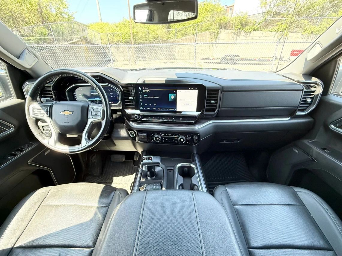 2023 Chevrolet Silverado 1500 Crew Cab LTZ Pickup 4D 5 3/4 ft Cincinnati OH