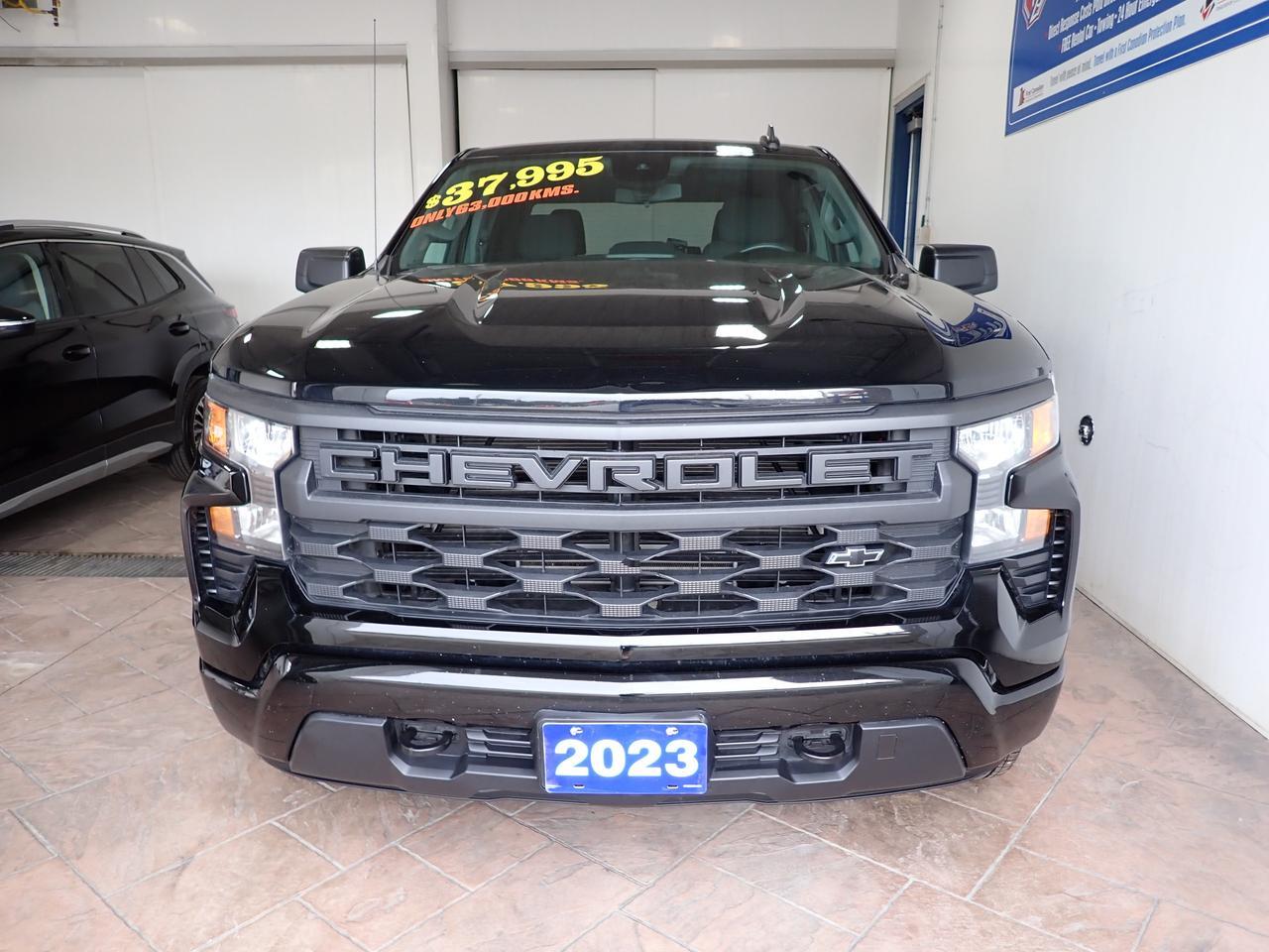 2023 Chevrolet Silverado 1500 Custom 4WD CREW CAB Listowel ON