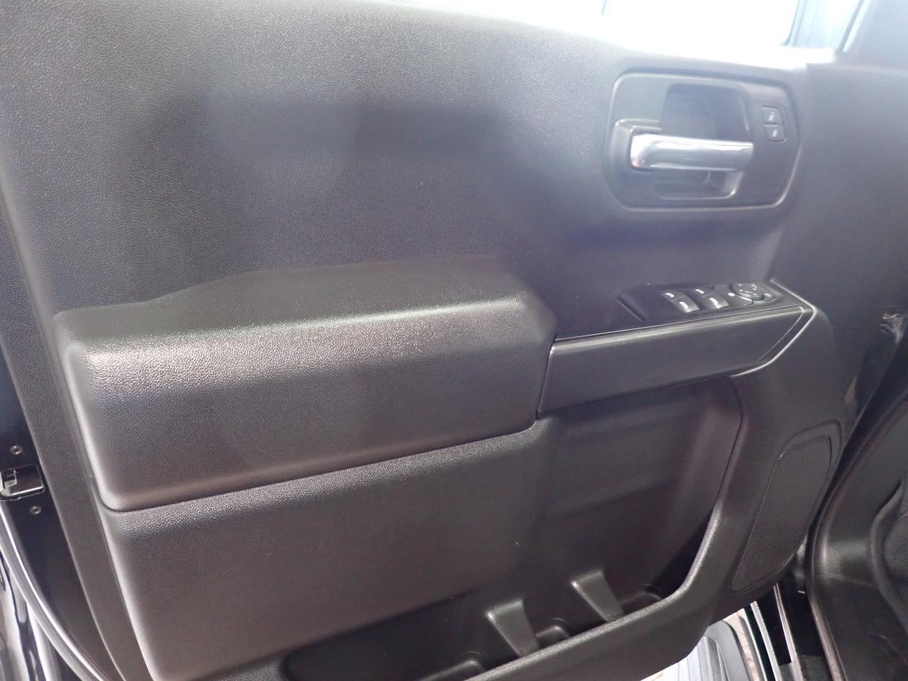 2023 Chevrolet Silverado 1500 Custom 4WD CREW CAB Listowel ON