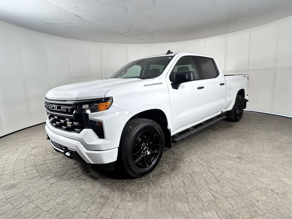 2023 Chevrolet Silverado 1500 Custom 4WD Maumee OH