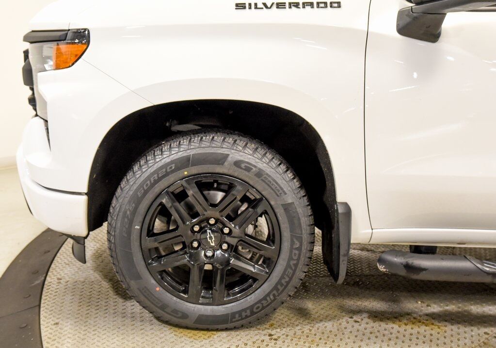 2023 Chevrolet Silverado 1500 Custom Akron