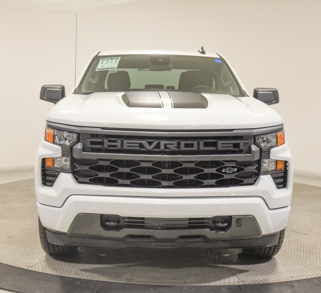 2023 Chevrolet Silverado 1500 Custom Akron
