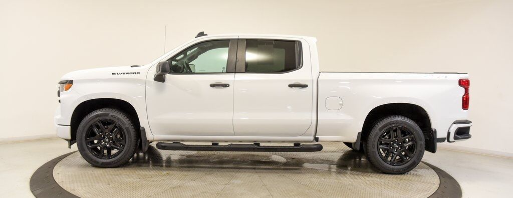 2023 Chevrolet Silverado 1500 Custom Akron