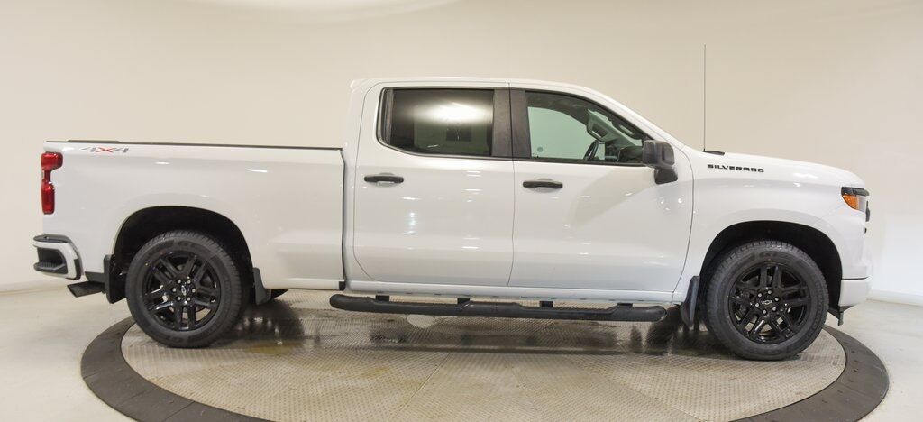 2023 Chevrolet Silverado 1500 Custom Akron