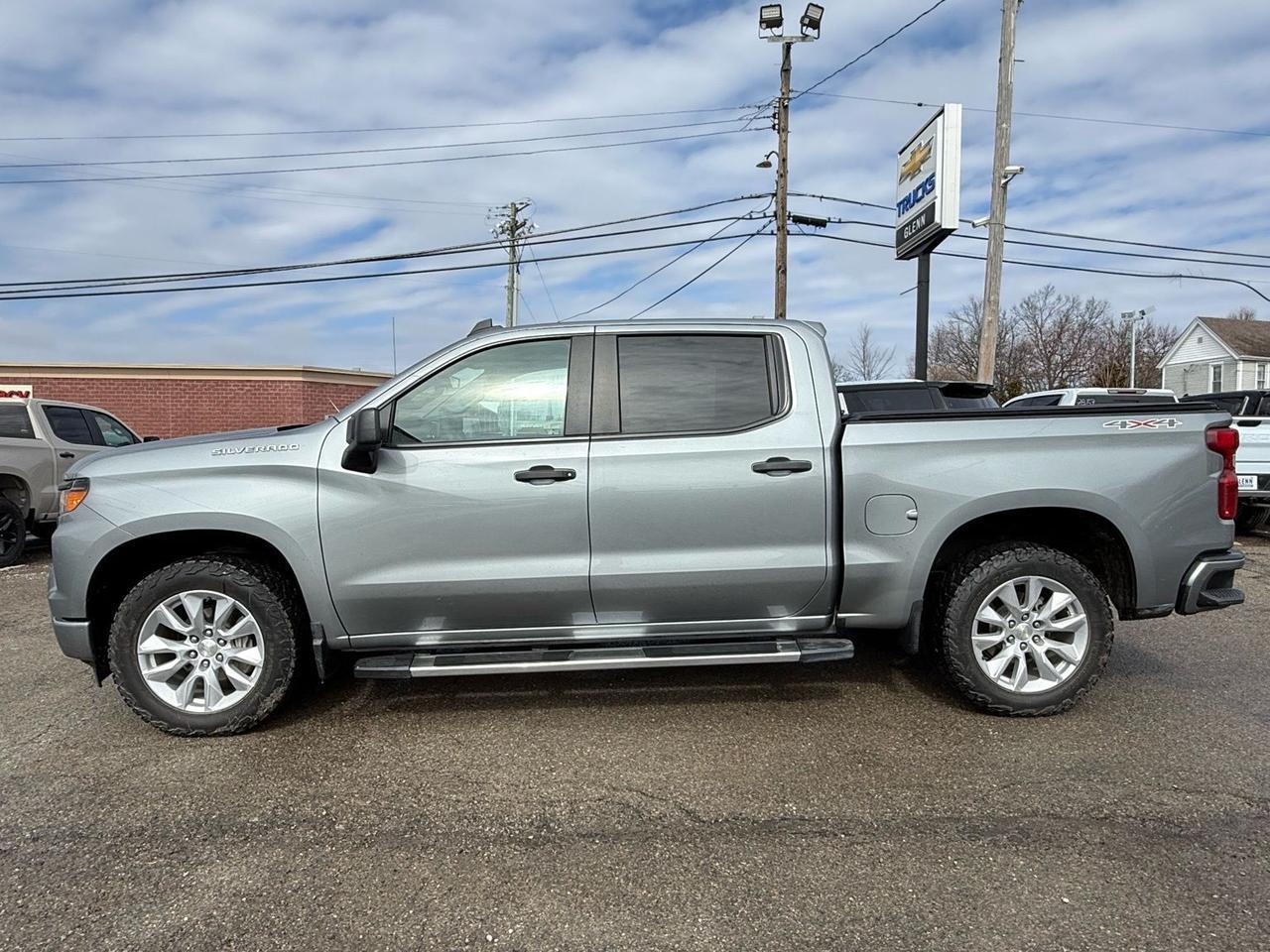 2023 Chevrolet Silverado 1500 Custom