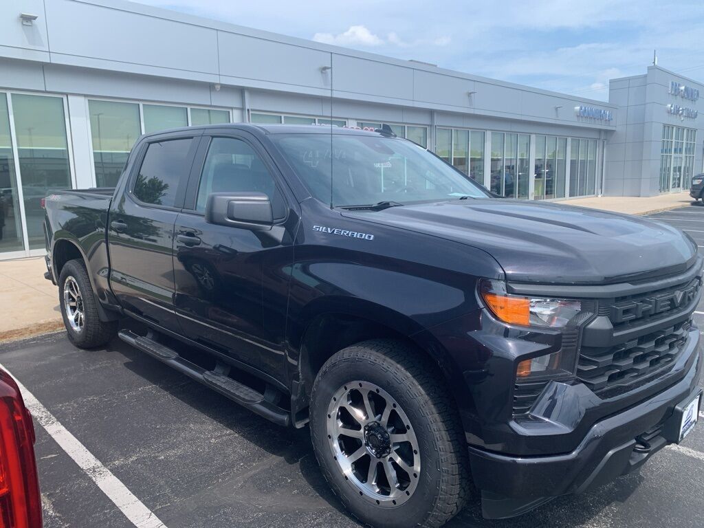 2023 Chevrolet Silverado 1500 Custom Green Bay WI