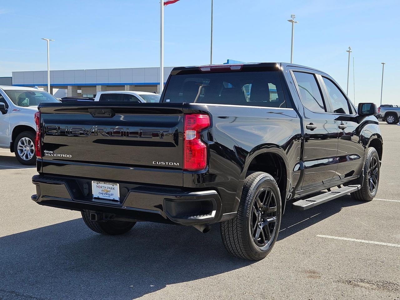 2023 Chevrolet Silverado 1500 Custom
