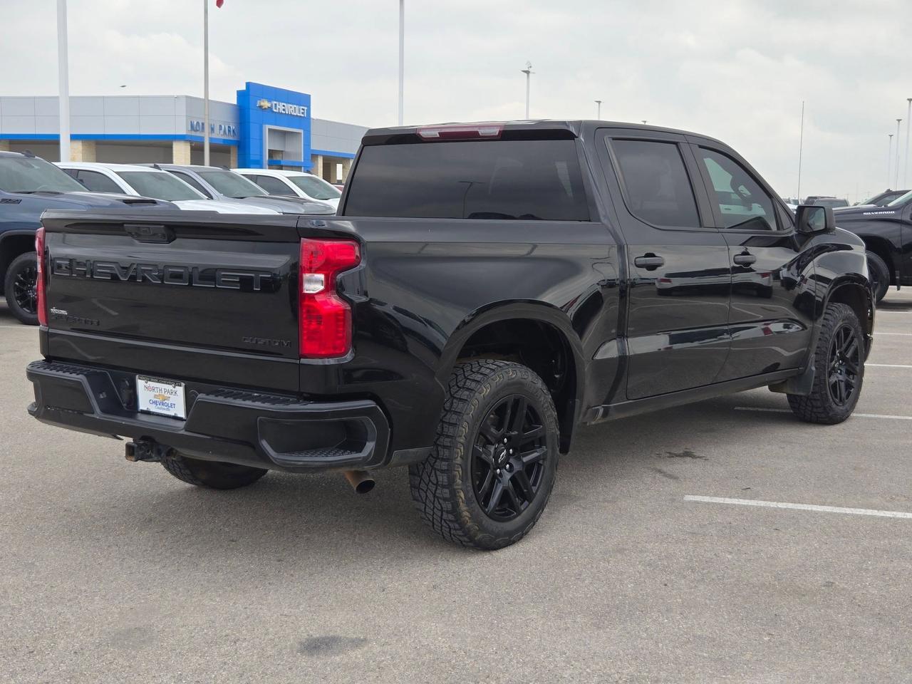 2023 Chevrolet Silverado 1500 Custom
