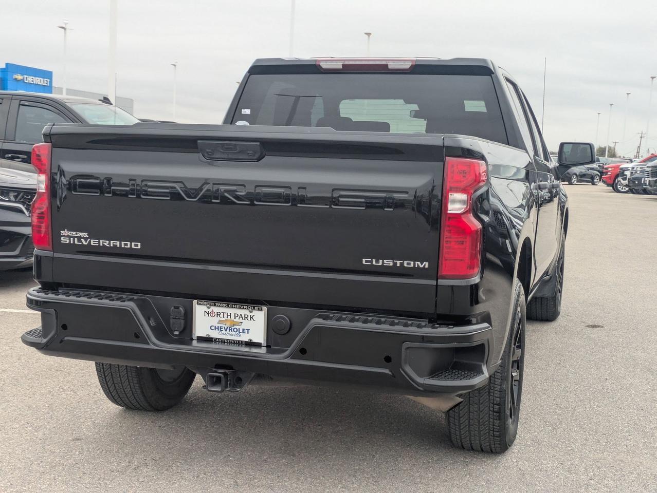 2023 Chevrolet Silverado 1500 Custom