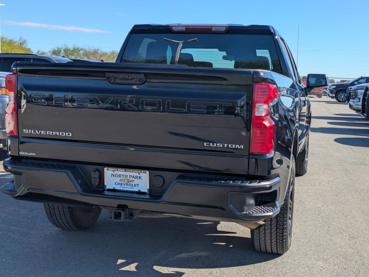 2023 Chevrolet Silverado 1500 Custom