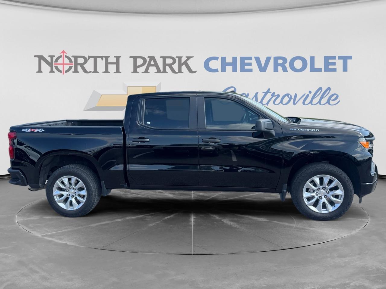 2023 Chevrolet Silverado 1500 Custom
