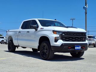 Chevrolet Silverado 1500 Custom Trail Boss 2023