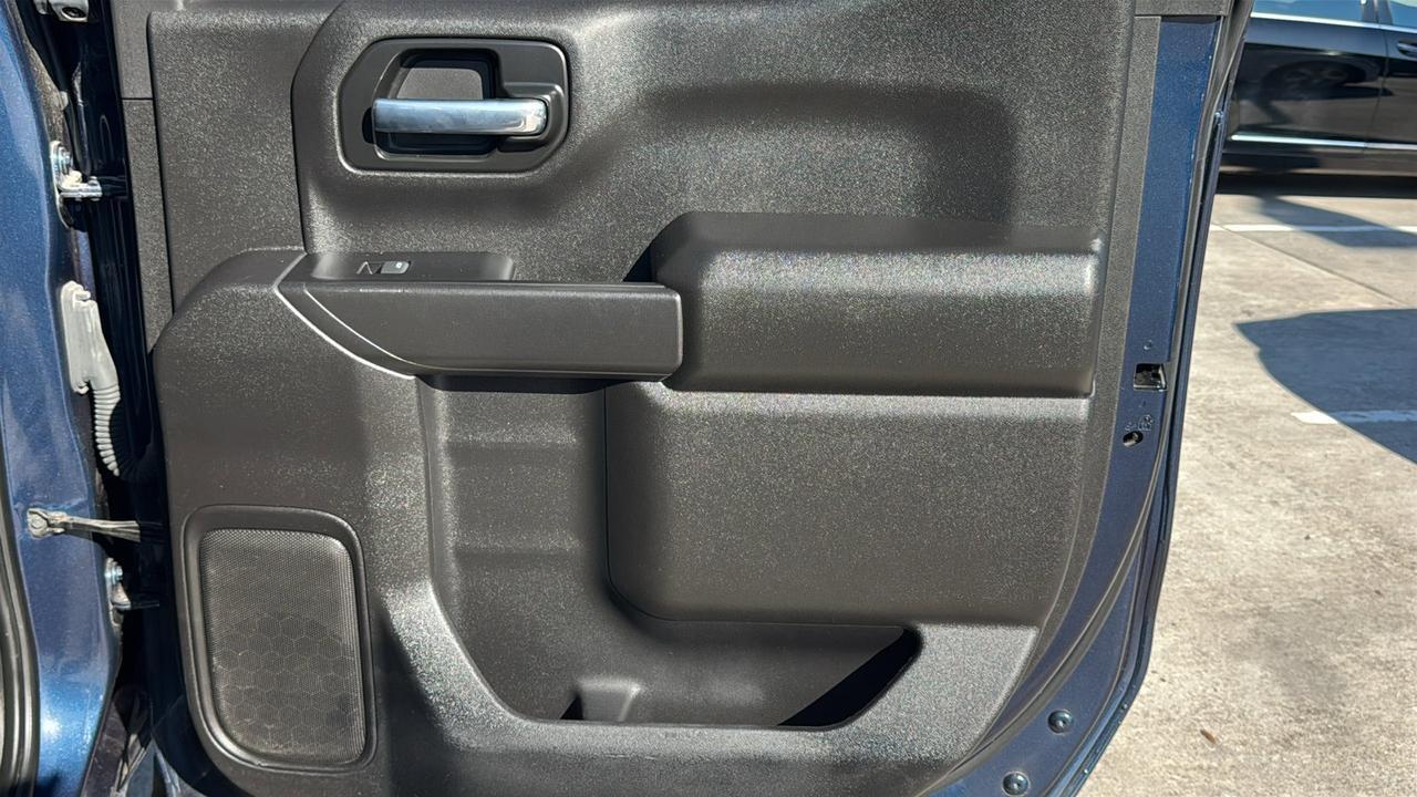 2023 Chevrolet Silverado 1500 Custom Trail Boss  Selma TX