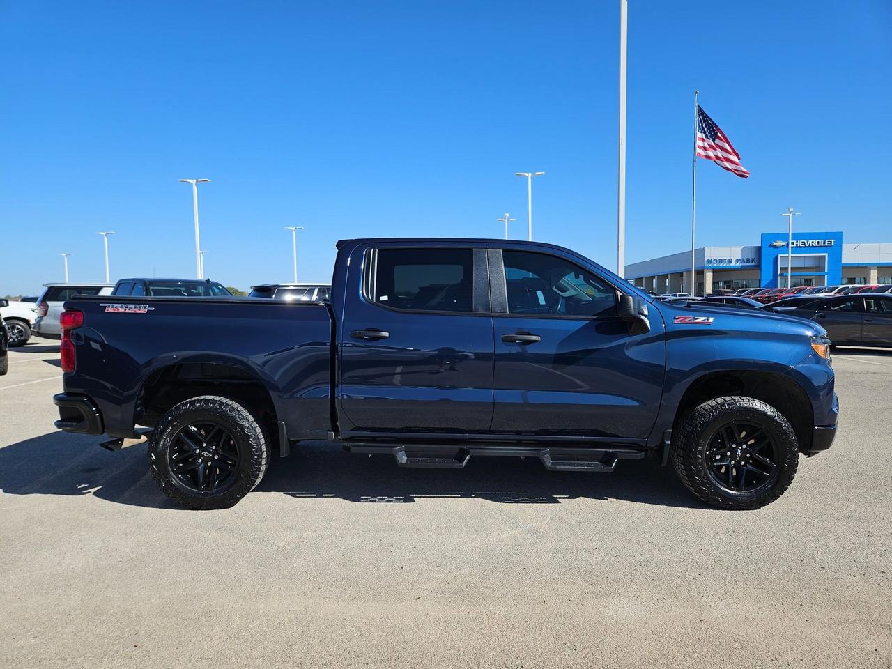 2023 Chevrolet Silverado 1500 Custom Trail Boss