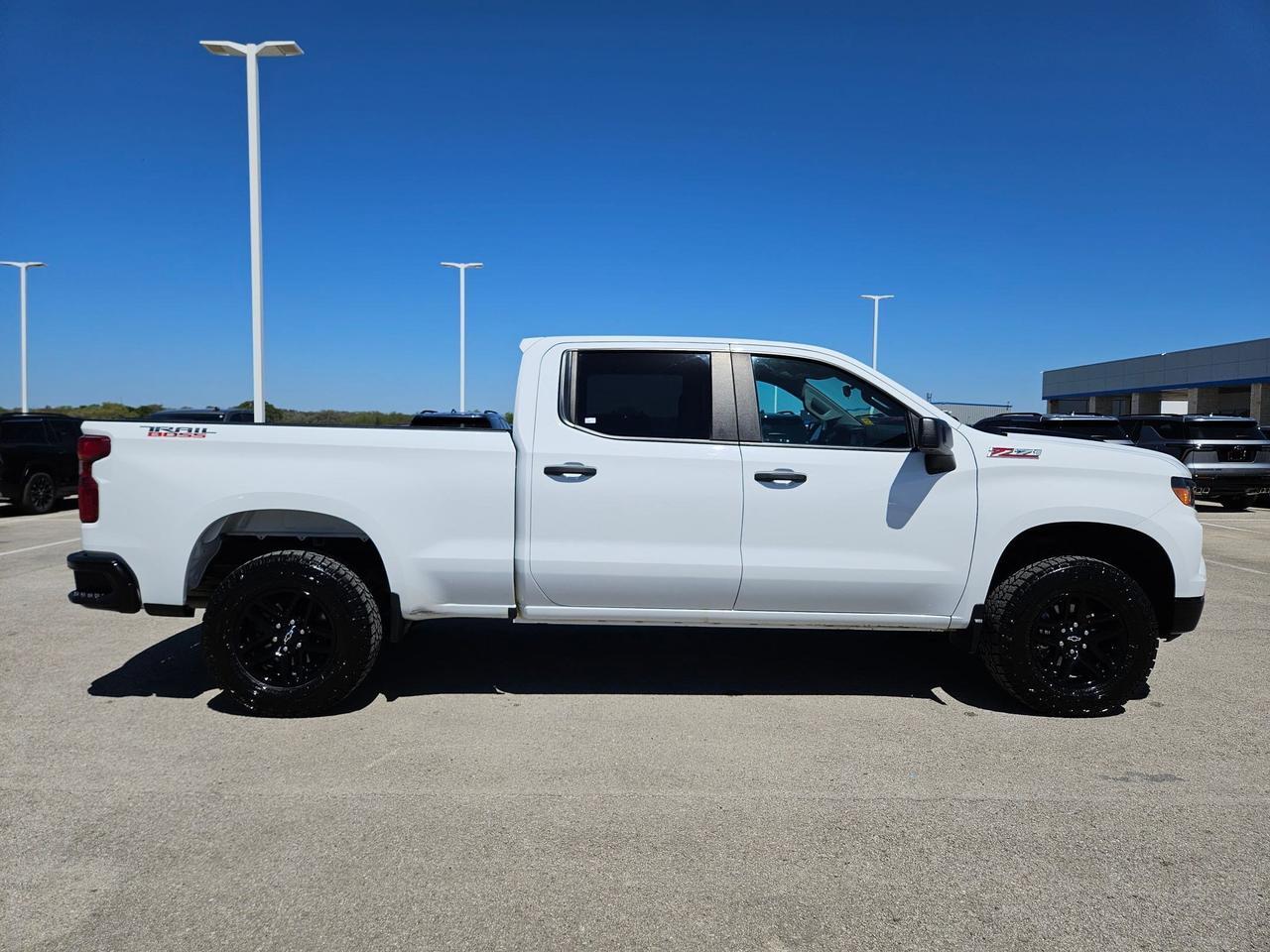 2023 Chevrolet Silverado 1500 Custom Trail Boss