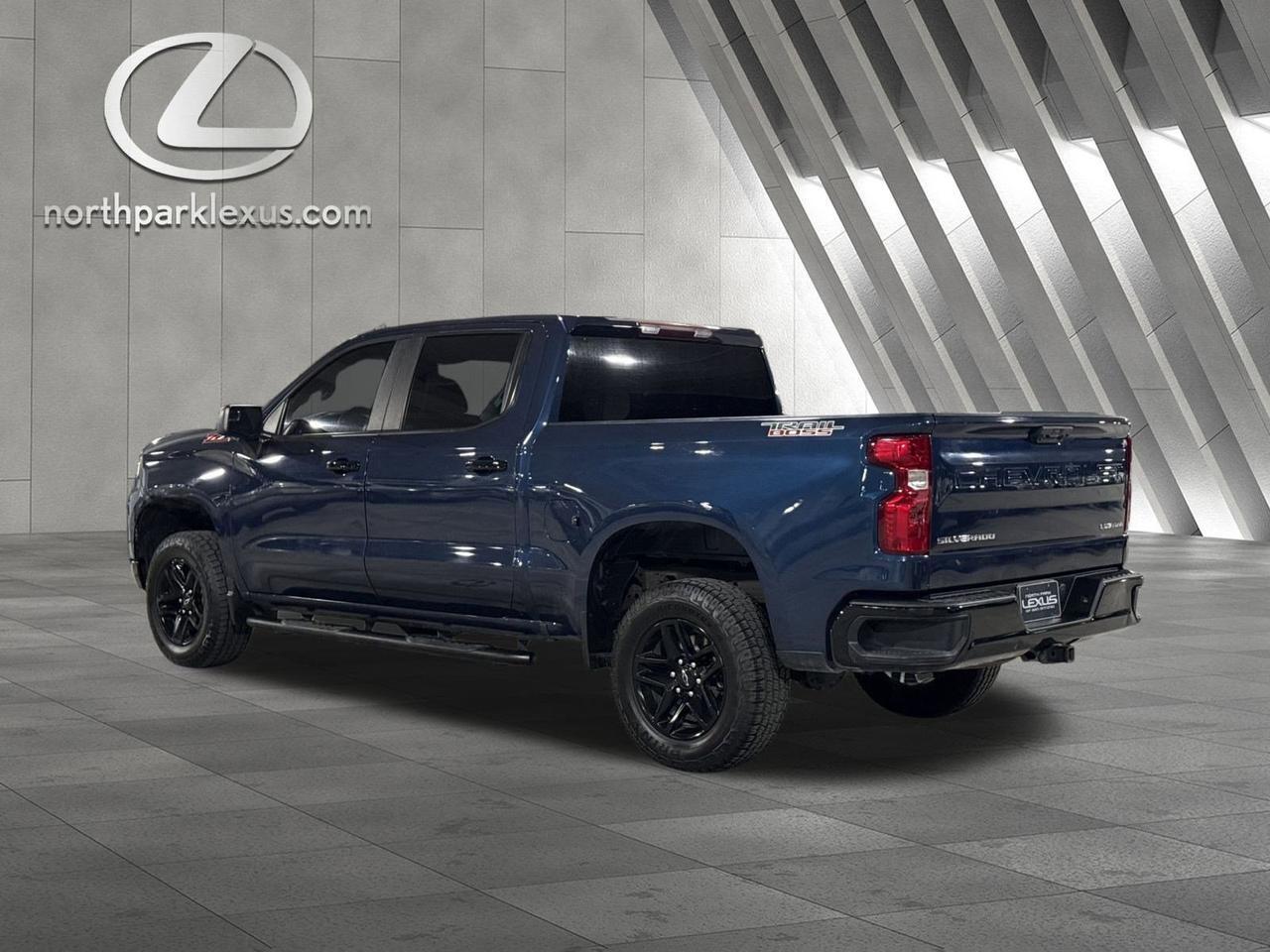 2023 Chevrolet Silverado 1500 Custom Trail Boss