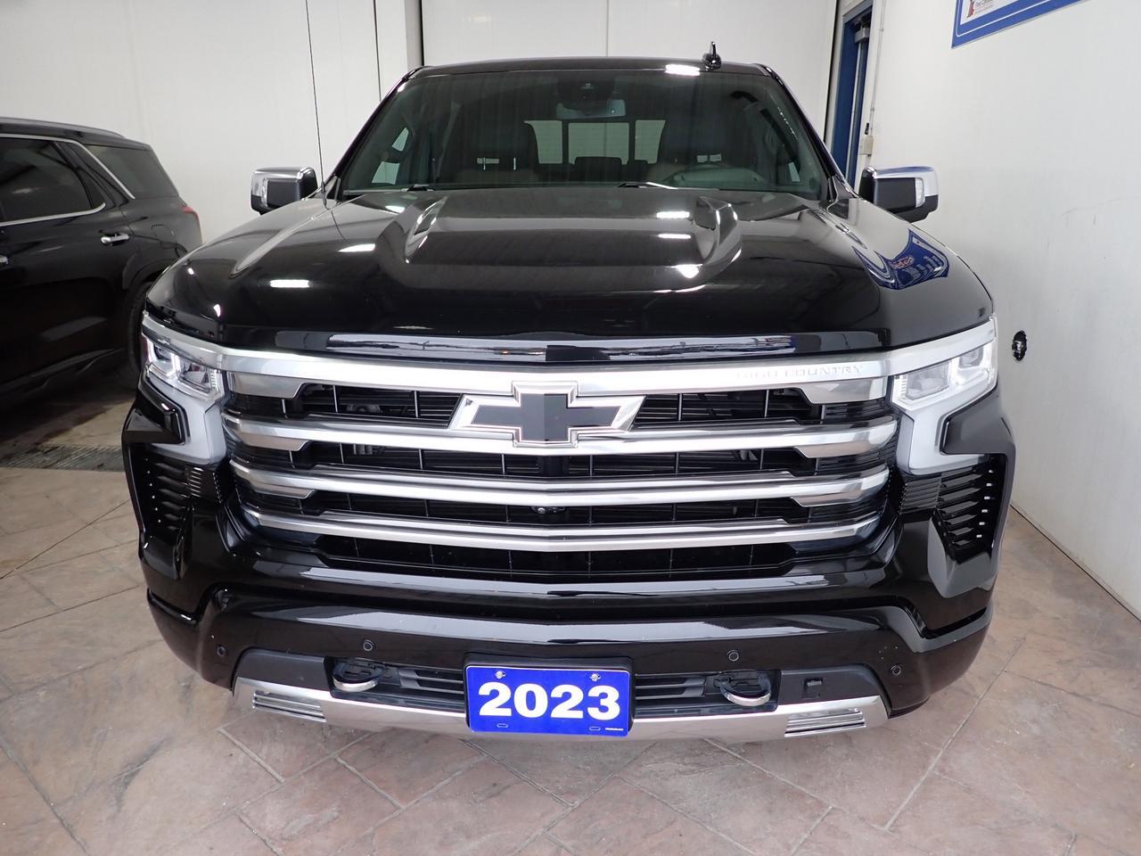 2023 Chevrolet Silverado 1500 High Country 4WD CREW CAB LEATHER SUNROOF NAVI Listowel ON