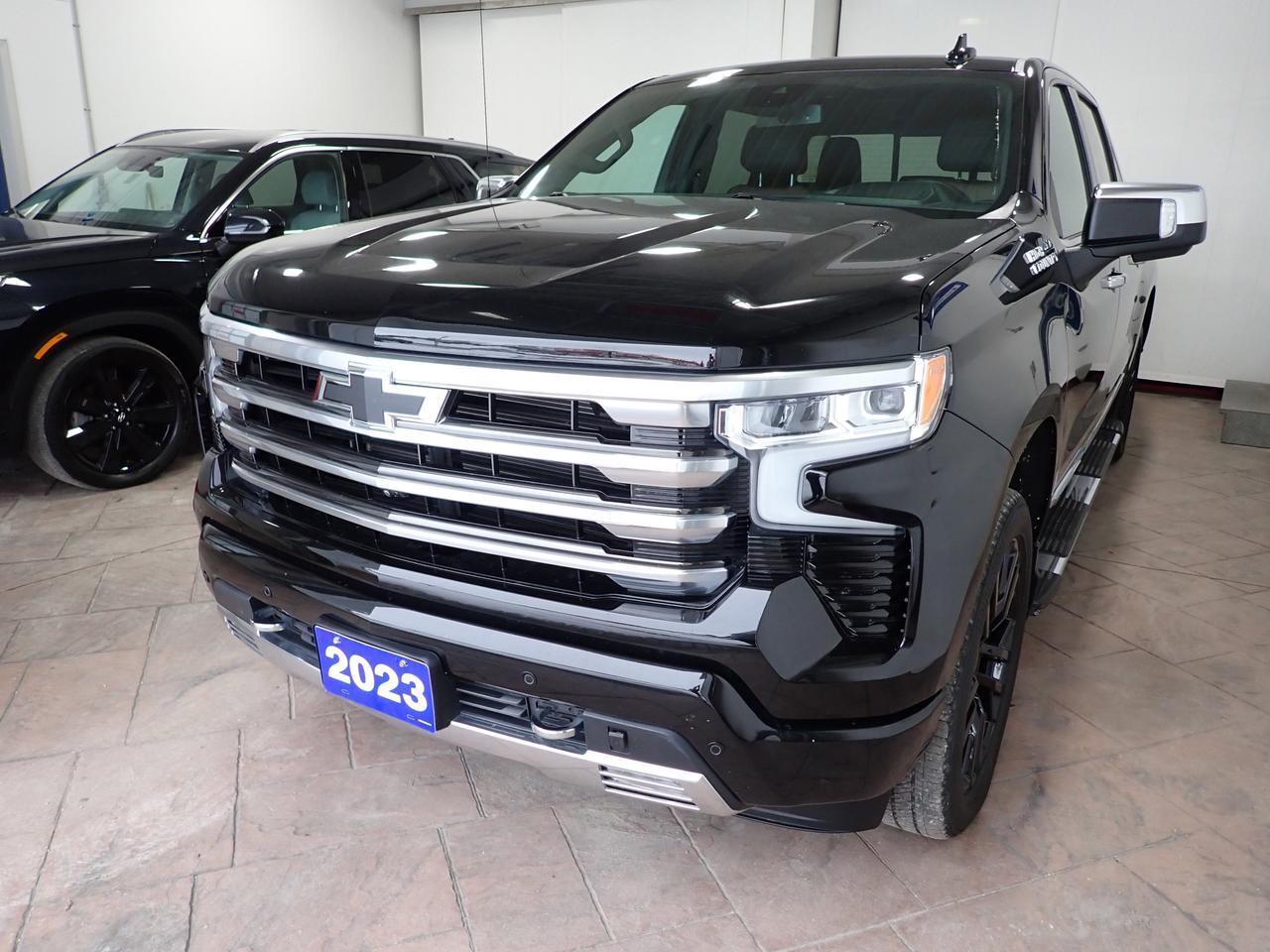 2023 Chevrolet Silverado 1500 High Country 4WD CREW CAB LEATHER SUNROOF NAVI Listowel ON