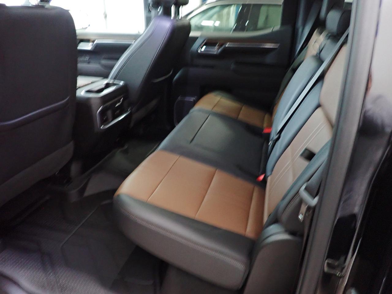 2023 Chevrolet Silverado 1500 High Country 4WD CREW CAB LEATHER SUNROOF NAVI Listowel ON