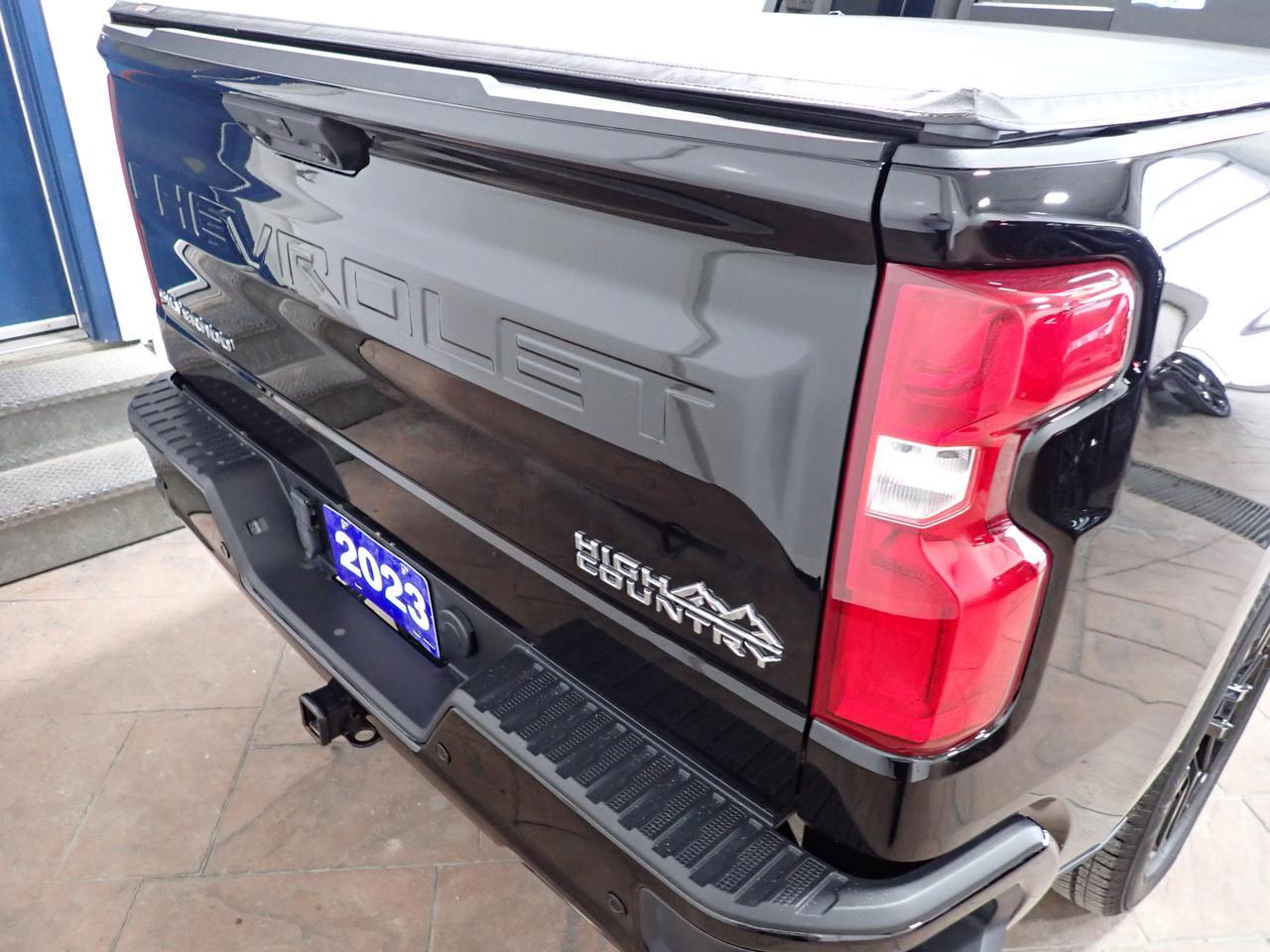 2023 Chevrolet Silverado 1500 High Country 4WD CREW CAB LEATHER SUNROOF NAVI Listowel ON