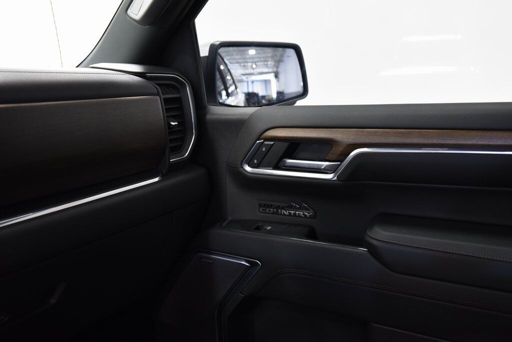 2023 Chevrolet Silverado 1500 High Country Akron