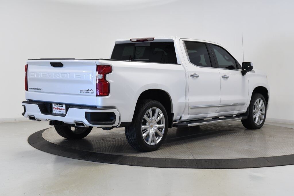 2023 Chevrolet Silverado 1500 High Country Akron