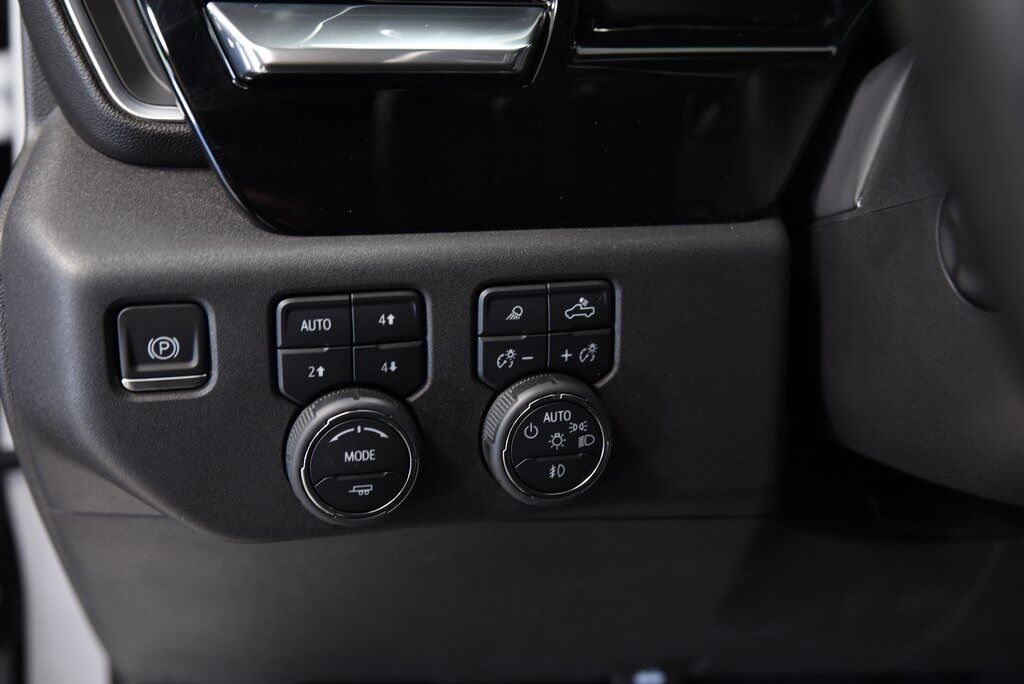 2023 Chevrolet Silverado 1500 High Country Akron
