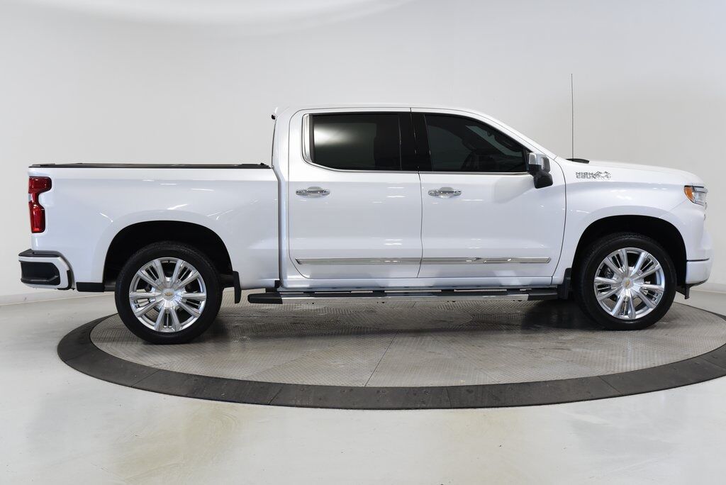 2023 Chevrolet Silverado 1500 High Country Akron
