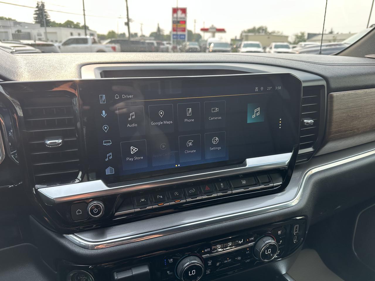 2023 Chevrolet Silverado 1500 High Country Crew Cab 4WD | V8 | Leather | 20IN Wheels | Remote Start | Towing | Backup Camera Redwater AB