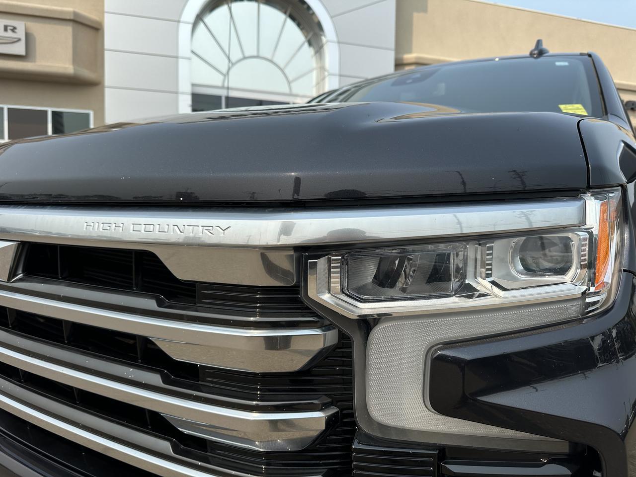 2023 Chevrolet Silverado 1500 High Country Crew Cab 4WD | V8 | Leather | 20IN Wheels | Remote Start | Towing | Backup Camera Redwater AB