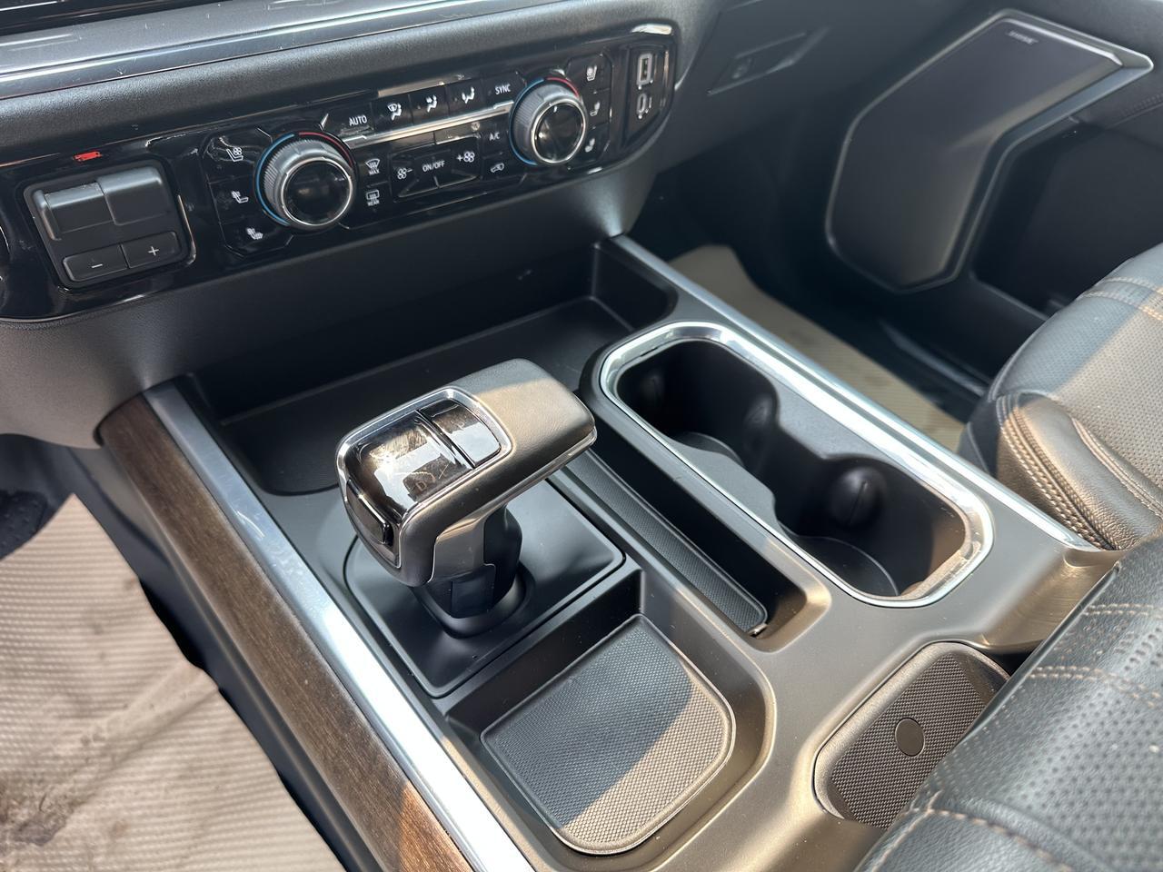 2023 Chevrolet Silverado 1500 High Country Crew Cab 4WD | V8 | Leather | 20IN Wheels | Remote Start | Towing | Backup Camera Redwater AB