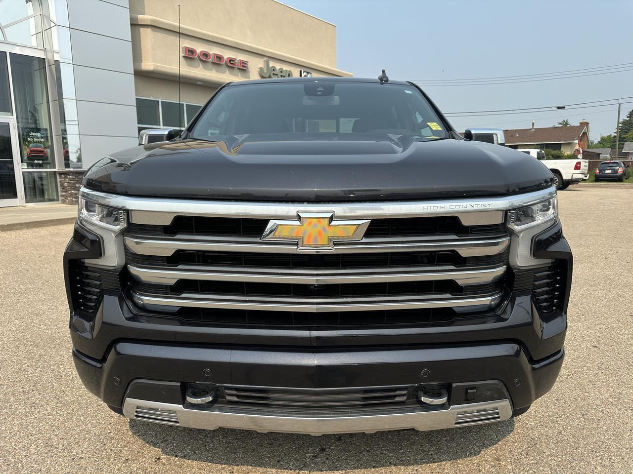 2023 Chevrolet Silverado 1500 High Country Crew Cab 4WD | V8 | Leather | 20IN Wheels | Remote Start | Towing | Backup Camera Redwater AB