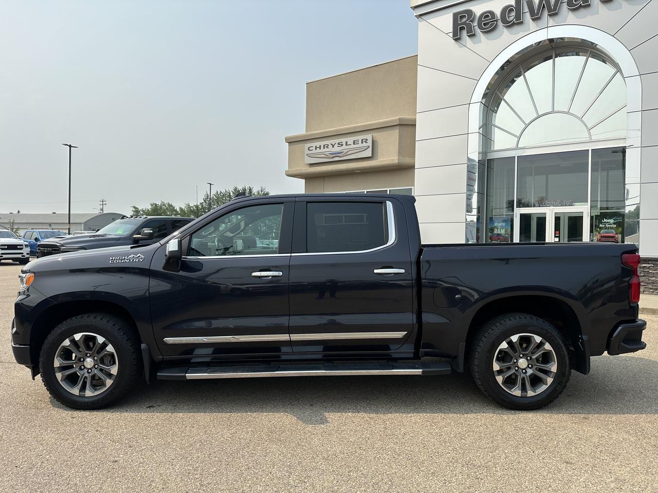 2023 Chevrolet Silverado 1500 High Country Crew Cab 4WD | V8 | Leather | 20IN Wheels | Remote Start | Towing | Backup Camera Redwater AB