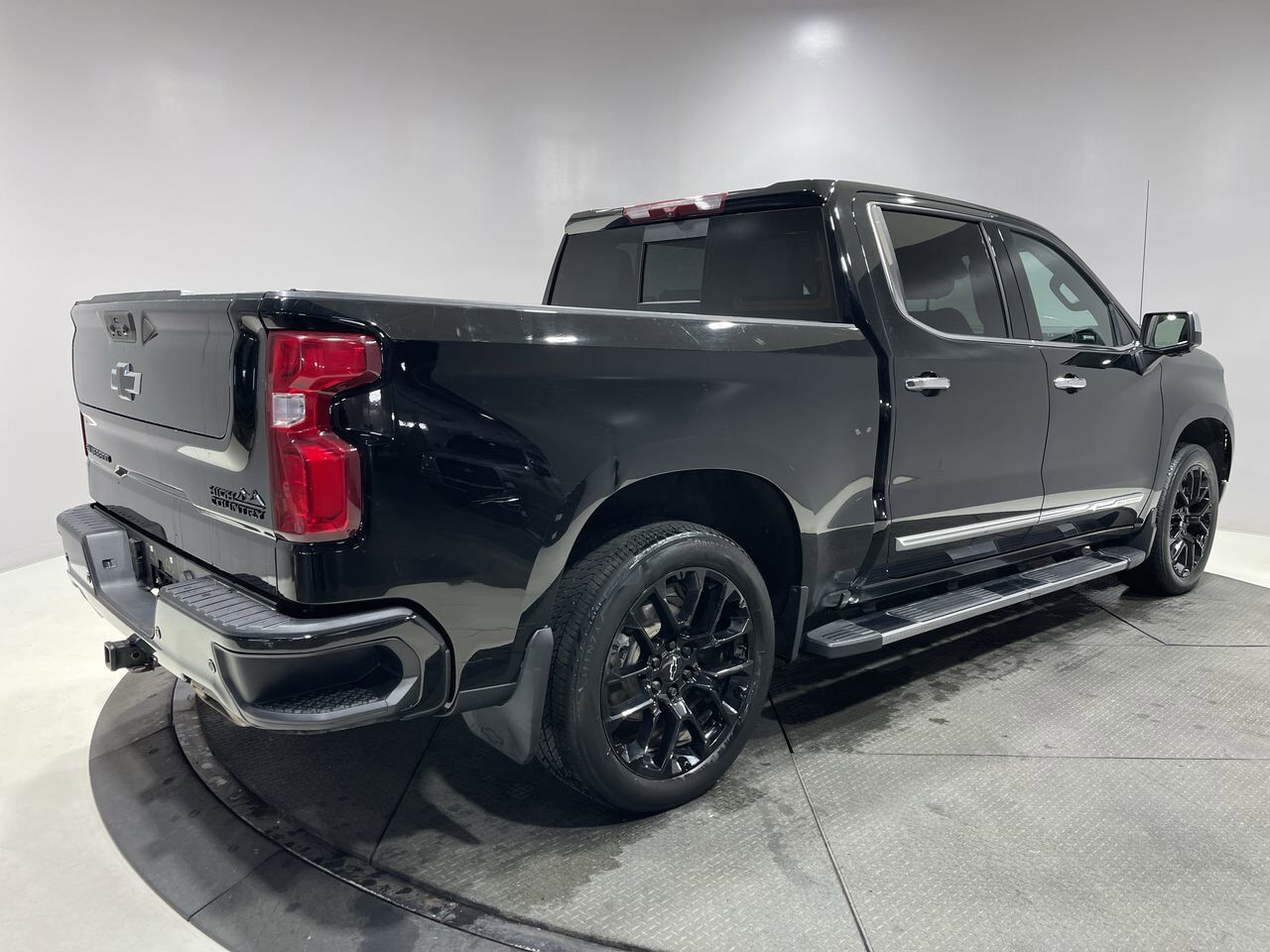 2023 Chevrolet Silverado 1500 High Country Sherwood Park AB