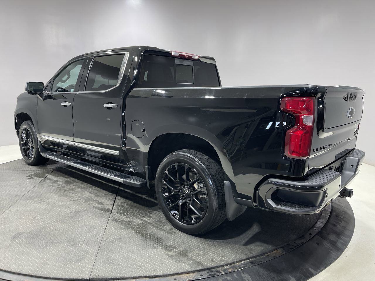 2023 Chevrolet Silverado 1500 High Country Sherwood Park AB