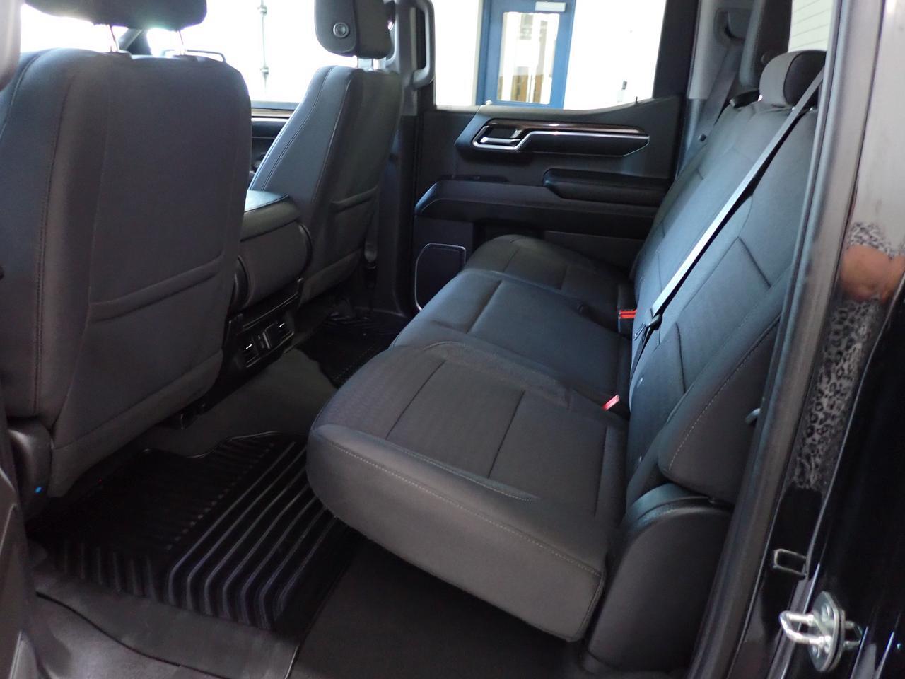 2023 Chevrolet Silverado 1500 LT 4WD CREW CAB Listowel ON